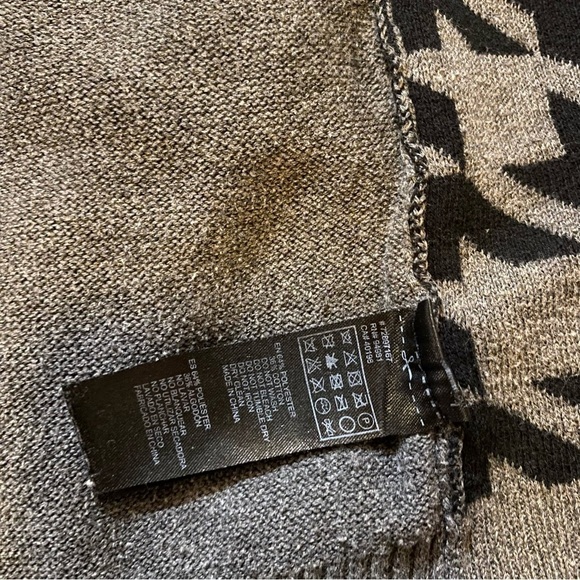 Forever 21 Sweater Women’s Crew-neck Grey-black Houndstooth Print Size L - Picture 10 of 12